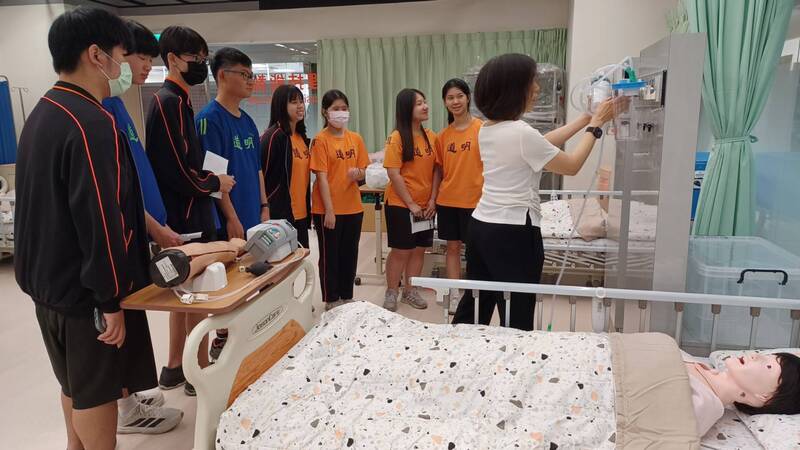 115.04.01道明高中學生參訪｜護理體驗日圖片