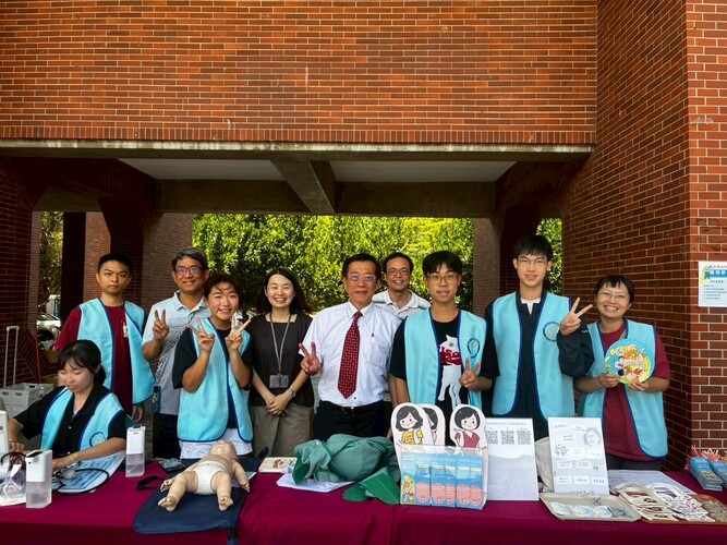 The inaugural Nursing Week (May 19–21, 2026) concluded successfully, showcasing nursing professionalism and a humanistic touch.Image