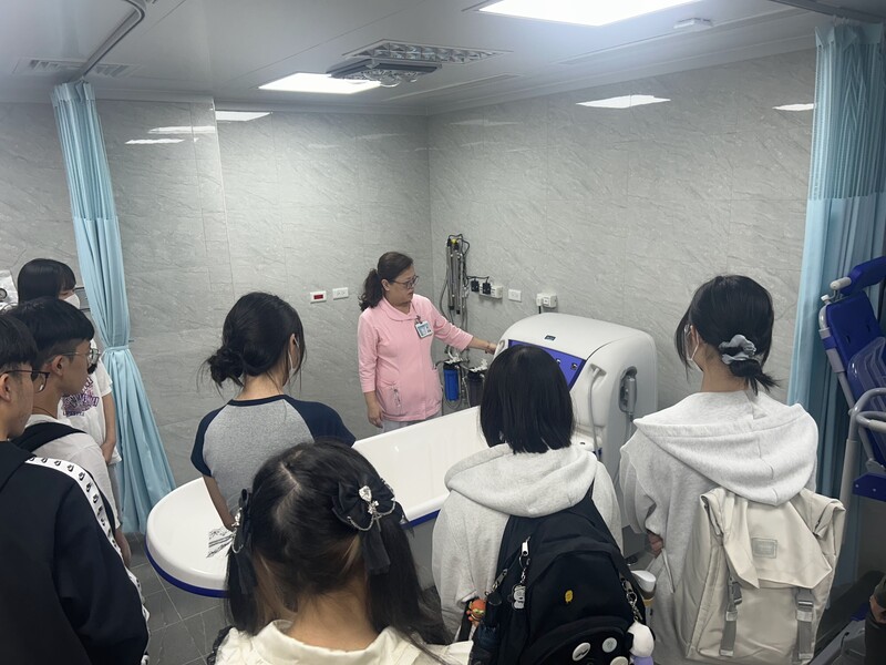 114.11.24 高雄國軍總醫院護理部參訪圖片