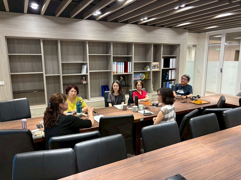 115.06.15美國凱斯西儲大學蕭照彬副教授交流討論圖片